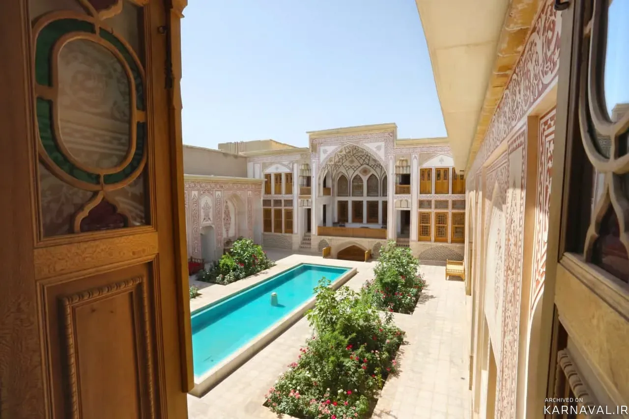 هتل مهینستان راهب کاشان