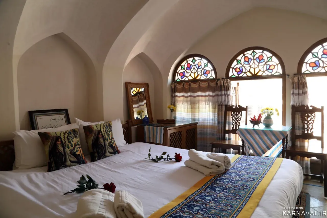 هتل مهینستان راهب کاشان