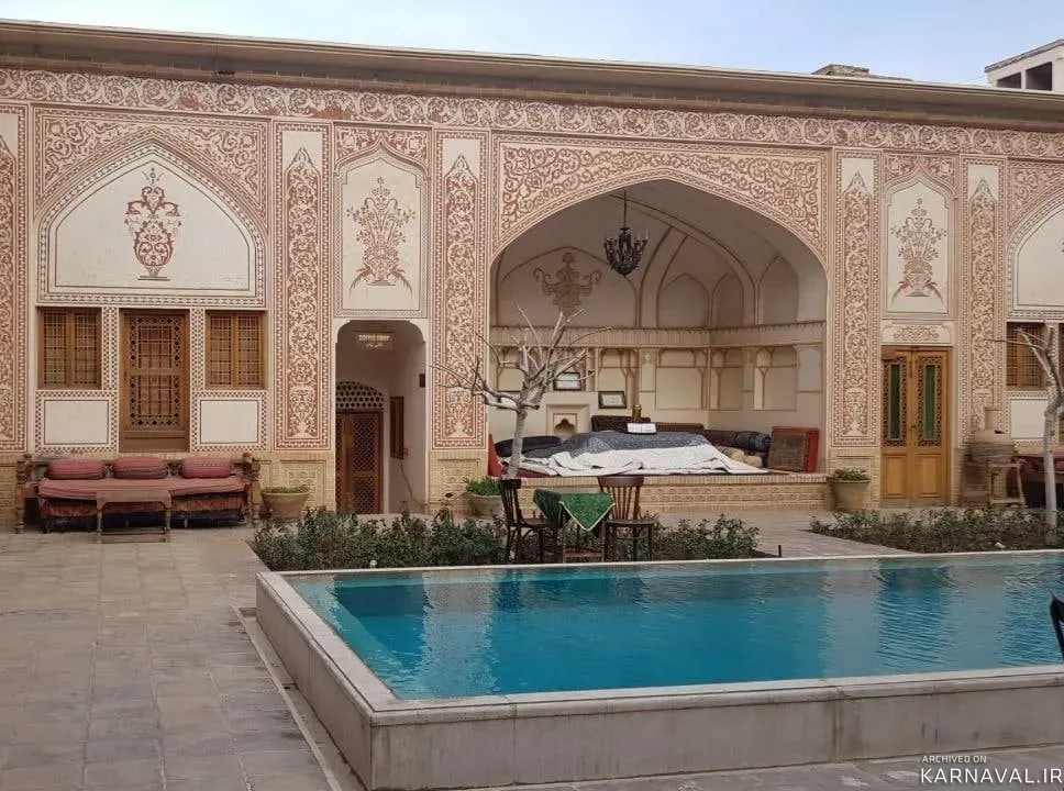 هتل مهینستان راهب کاشان