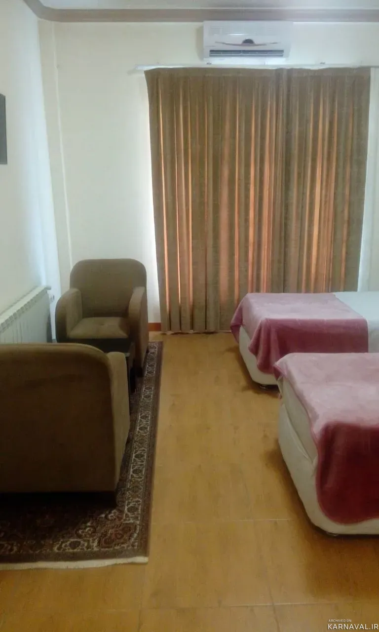 https://media.karnaval.ir/uploads/2024/06/76961.webp