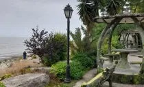 هتل آپارتمان دلفین نوشهر هتل آپارتمان دلفین نوشهر