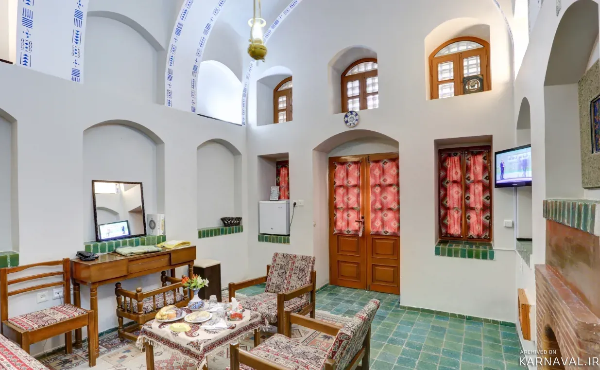 هتل جهانگردی نایین