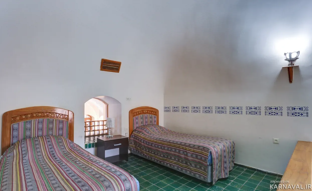 هتل جهانگردی نایین