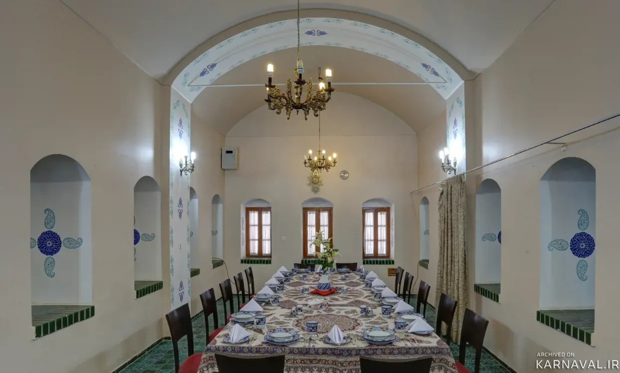 هتل جهانگردی نایین