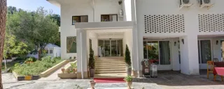 هتل جهانگردی شاهرود هتل جهانگردی شاهرود