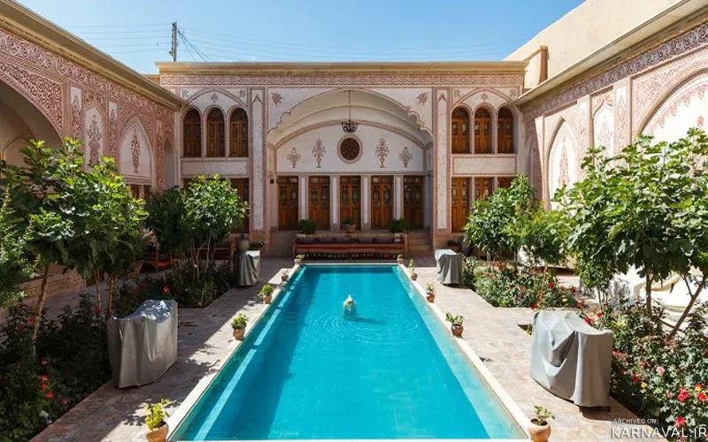 هتل مهینستان راهب کاشان