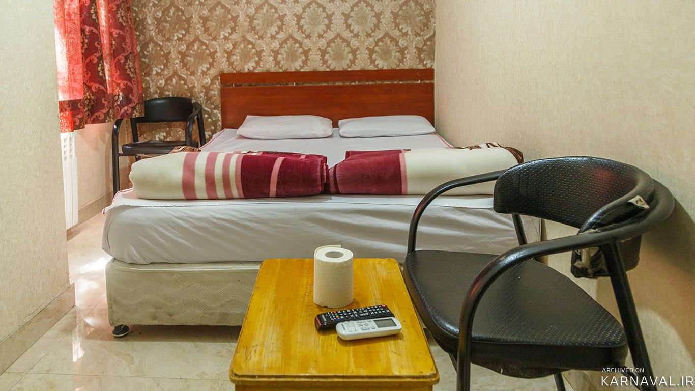 مهمانپذیر کشاورز تهران