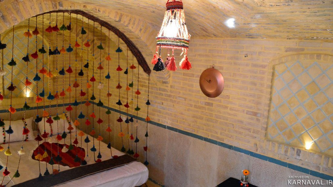 اقامتگاه بوم گردی عمارت هفت رنگ شیراز