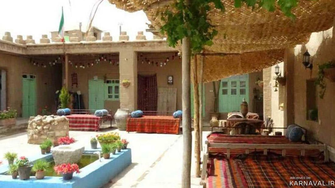 اقامتگاه بوم گردی نقش رستم مرودشت