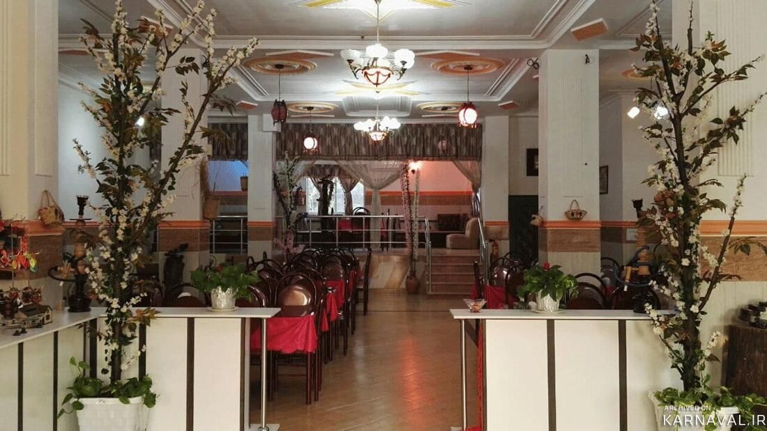 https://media.karnaval.ir/uploads/2024/08/34372.jpeg