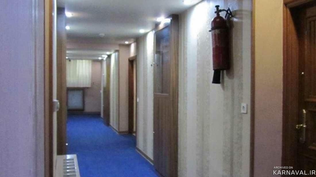https://media.karnaval.ir/uploads/2024/08/36513.jpeg