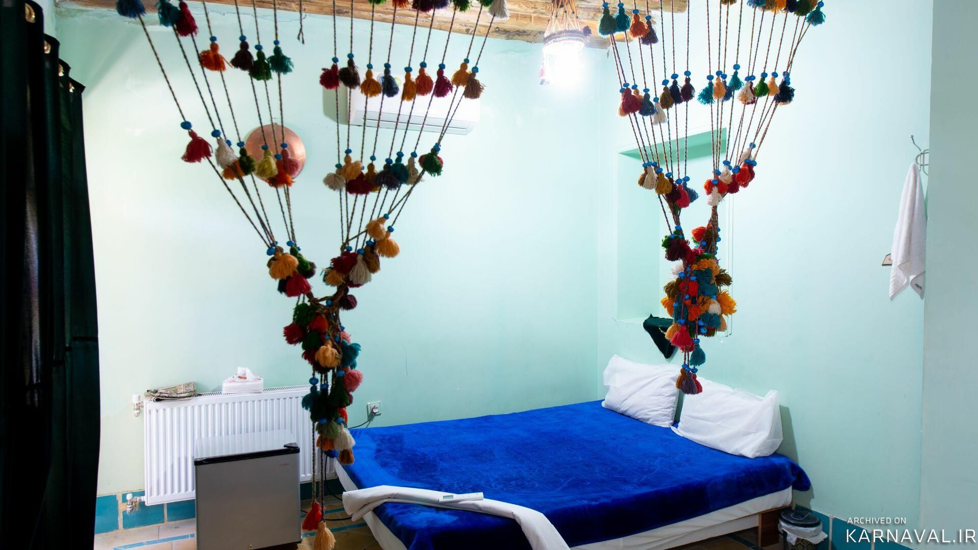 اقامتگاه بوم گردی عمارت هفت رنگ شیراز
