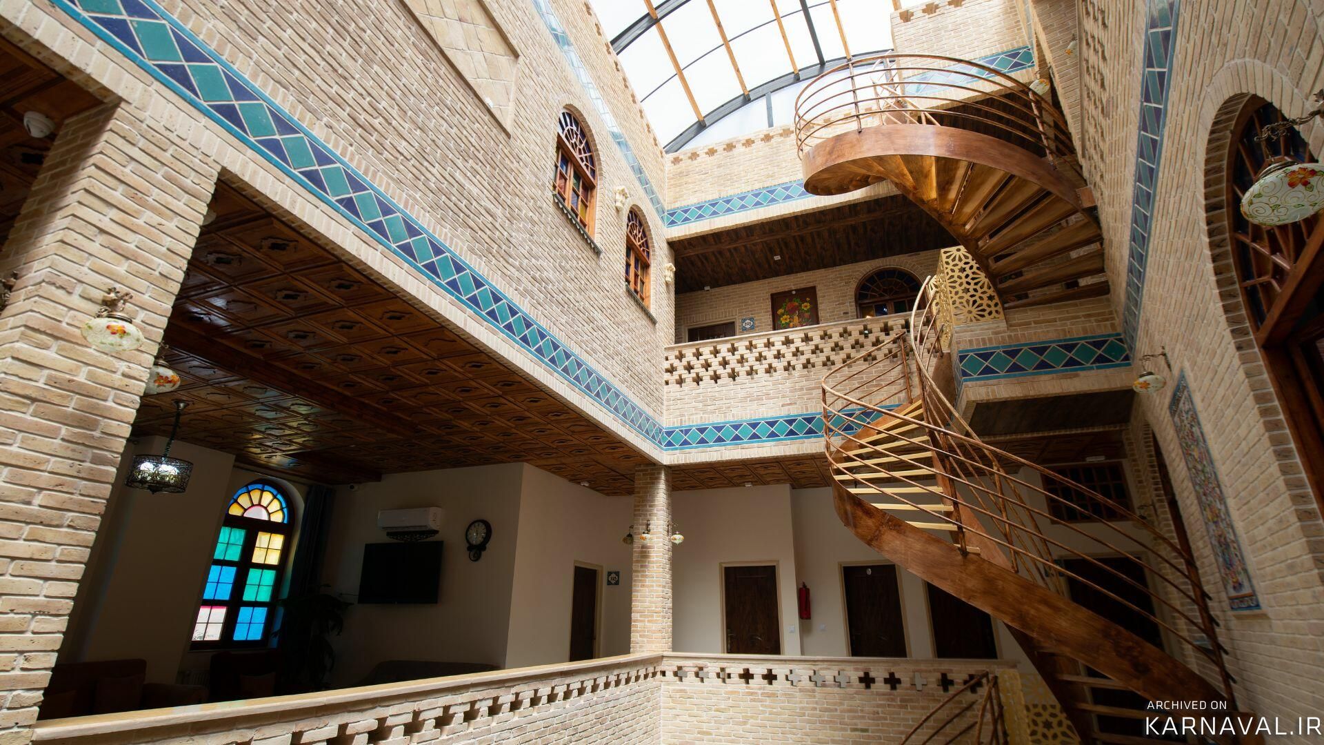 هتل سنتی درباری شیراز