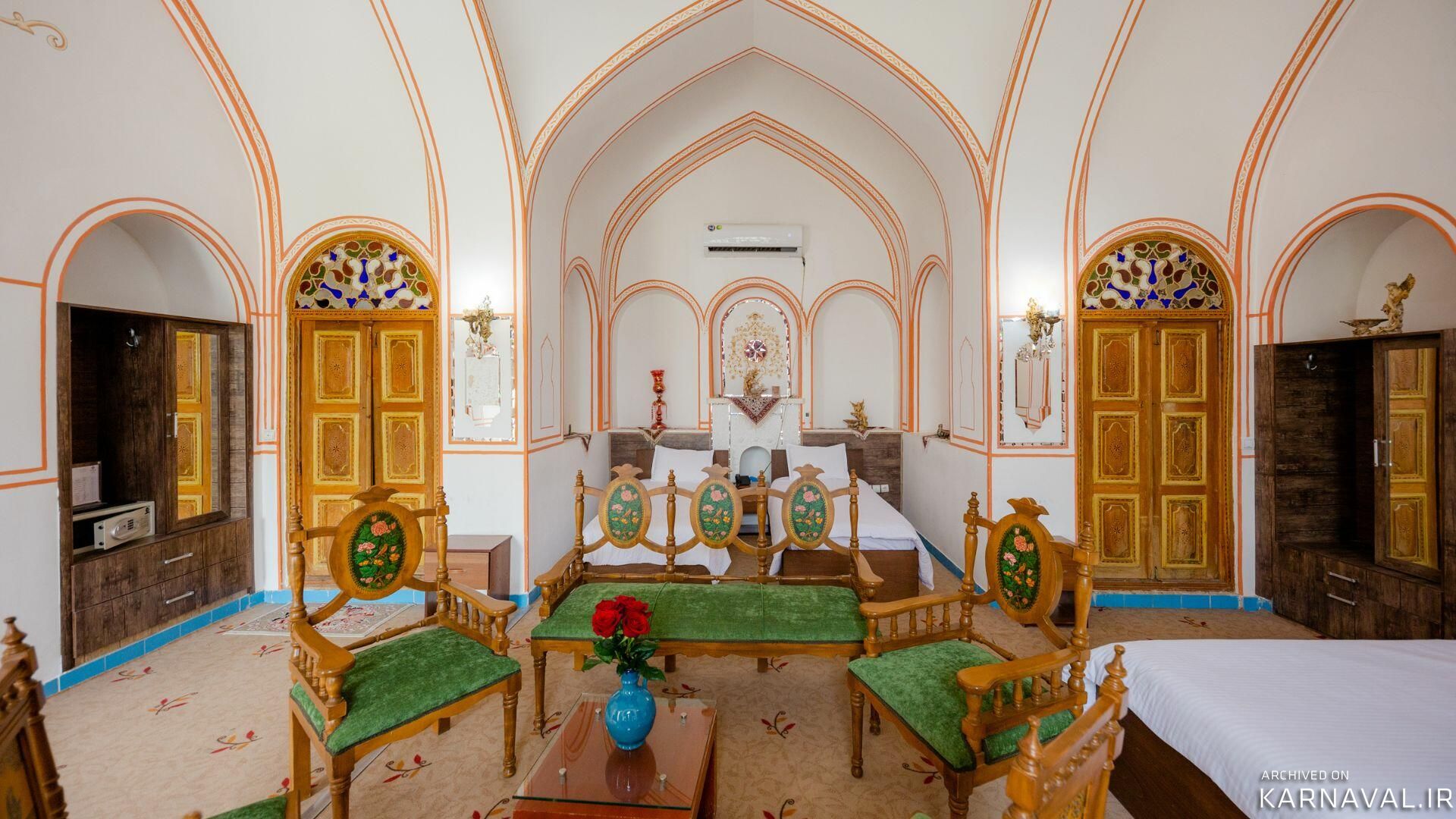 https://media.karnaval.ir/uploads/2024/08/42363.jpeg