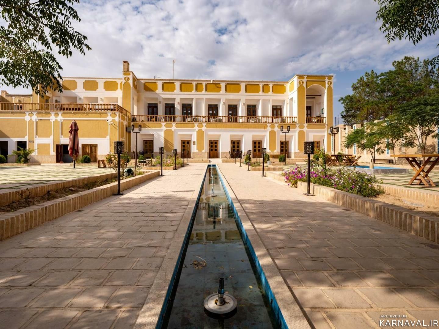 اقامتگاه سنتی عمارت قجری ابرکوه اقامتگاه سنتی عمارت قجری ابرکوه