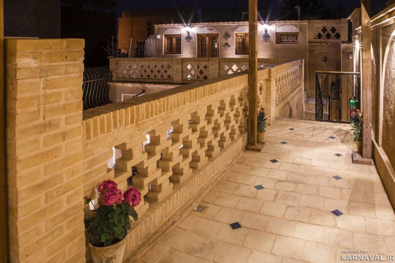 اقامتگاه سنتی عمارت طاووسیه اصفهان