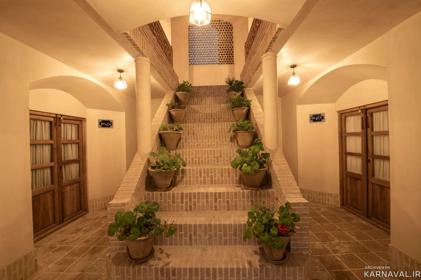 اقامتگاه سنتی عمارت محمودیه کاشان
