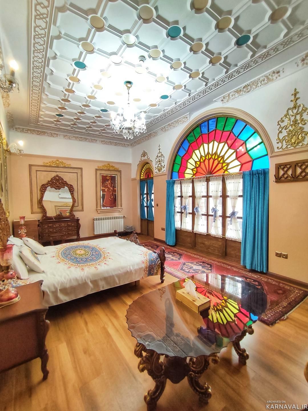 https://media.karnaval.ir/uploads/2024/08/49716.jpeg