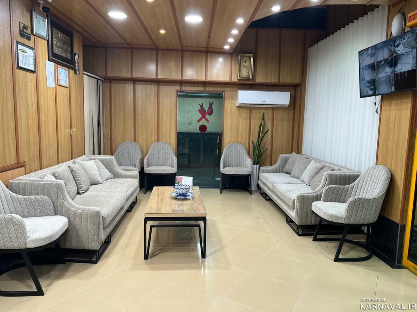 https://media.karnaval.ir/uploads/2024/08/51393.jpeg