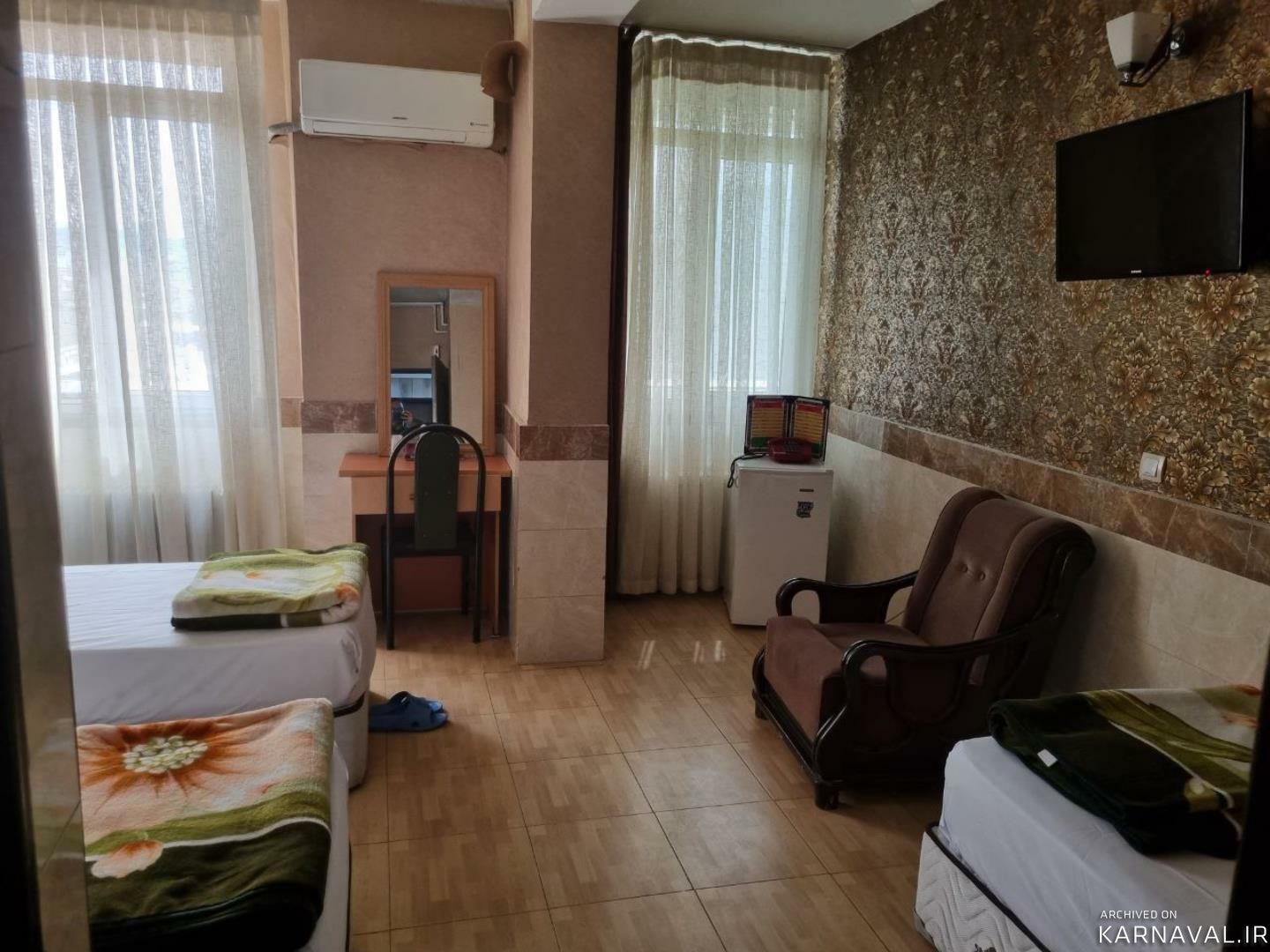 https://media.karnaval.ir/uploads/2024/08/51426.jpeg