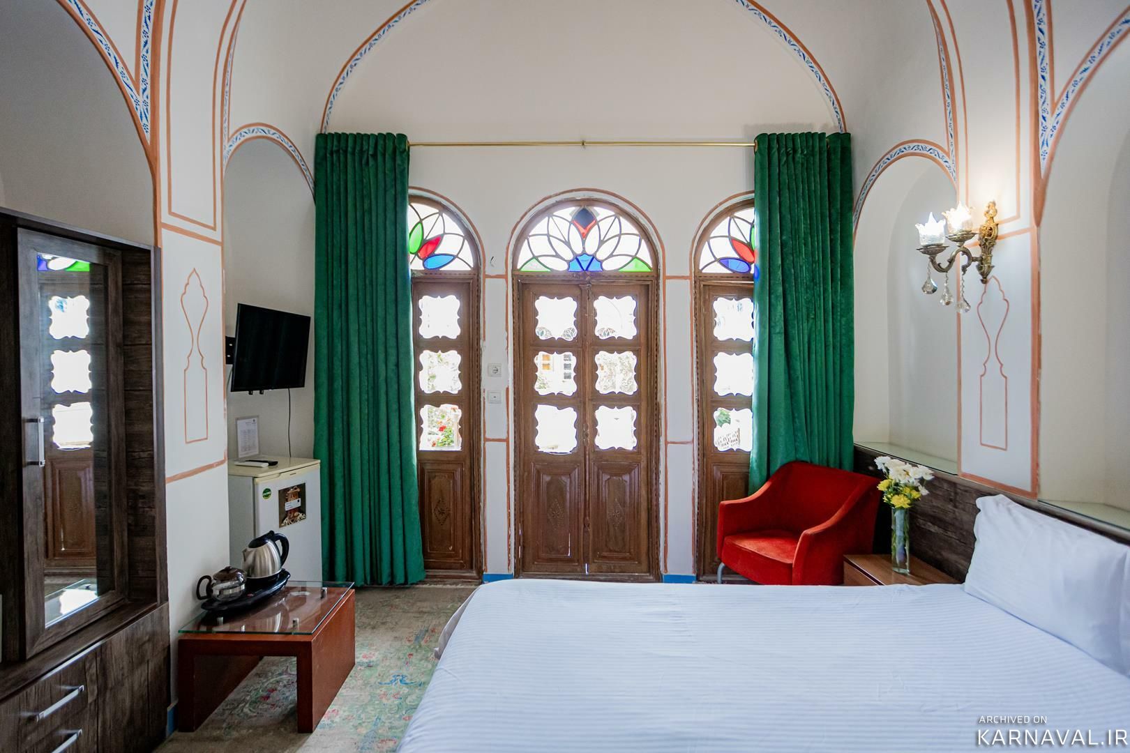 https://media.karnaval.ir/uploads/2024/08/52192.jpeg