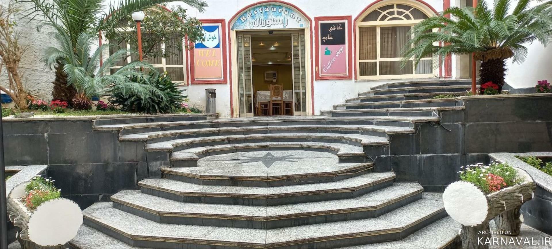 https://media.karnaval.ir/uploads/2024/08/52466.jpeg