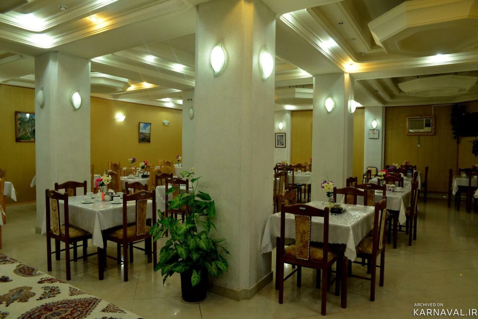 https://media.karnaval.ir/uploads/2024/08/52475.jpeg