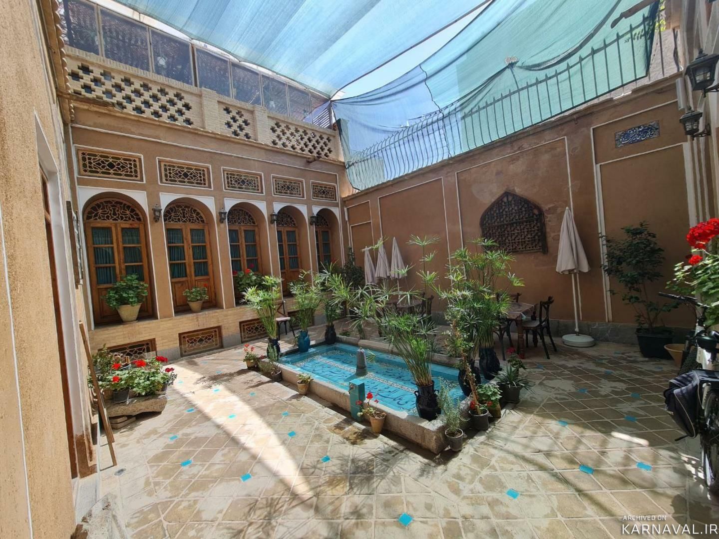 اقامتگاه سنتی عمارت طاووسیه اصفهان