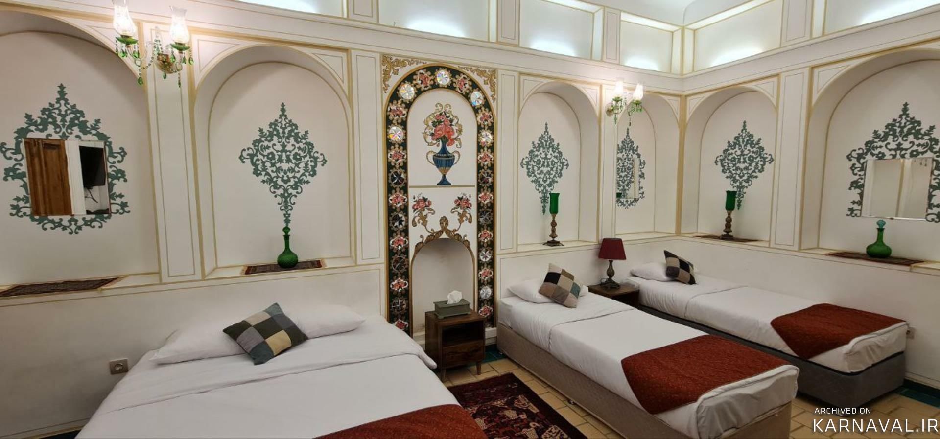اقامتگاه سنتی عمارت طاووسیه اصفهان