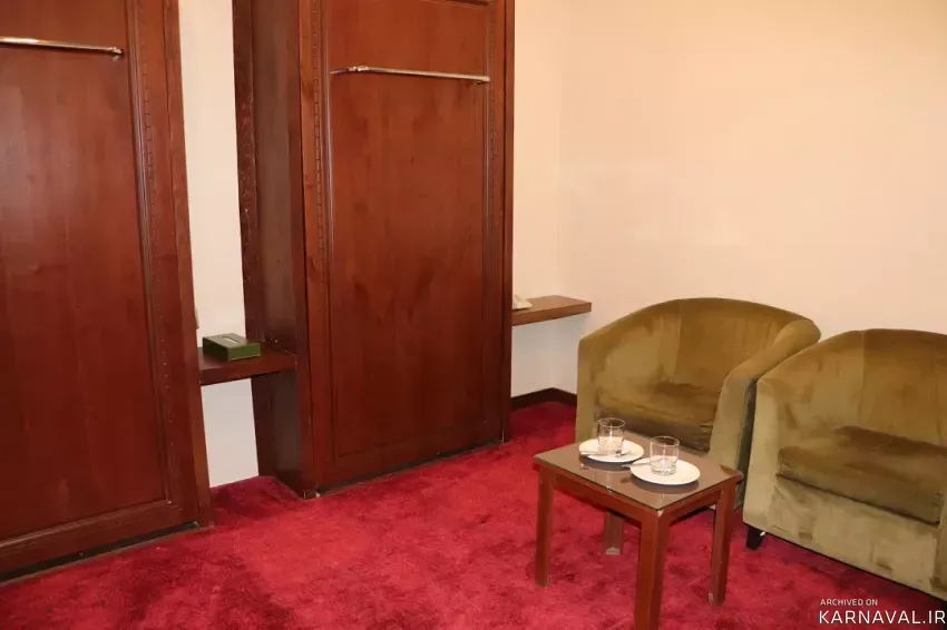 https://media.karnaval.ir/uploads/2024/10/35458.webp