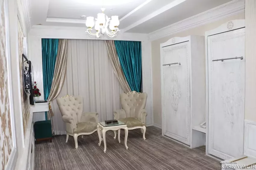 https://media.karnaval.ir/uploads/2024/10/35464.webp