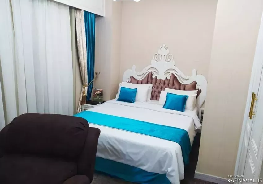 https://media.karnaval.ir/uploads/2024/10/36971.webp
