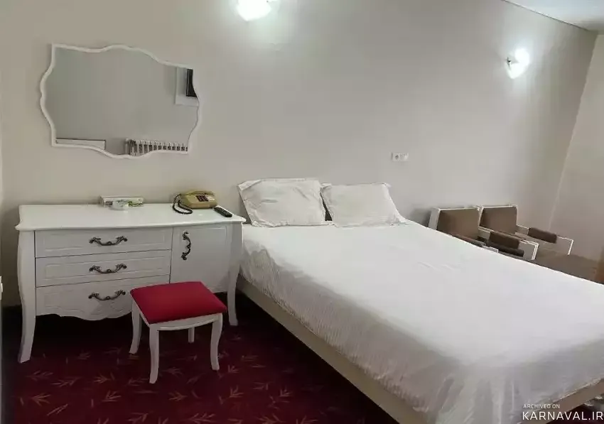 https://media.karnaval.ir/uploads/2024/10/47347.webp