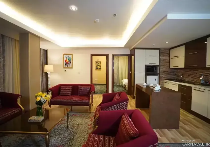 https://media.karnaval.ir/uploads/2024/10/50055.webp