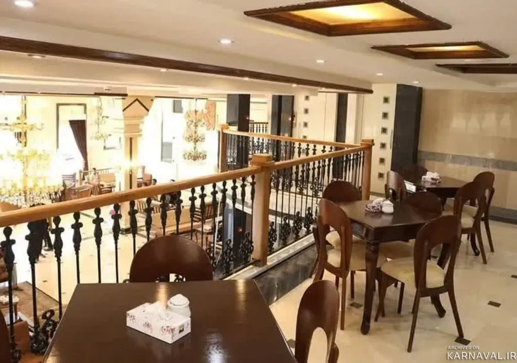 https://media.karnaval.ir/uploads/2024/10/54707.webp