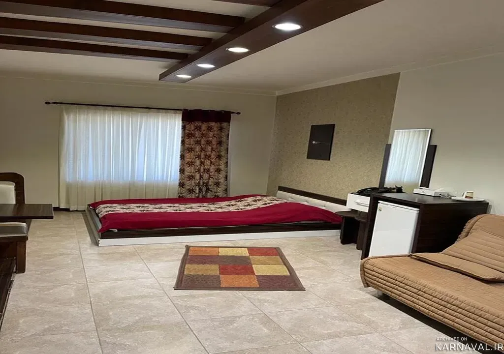 https://media.karnaval.ir/uploads/2024/10/67599.webp