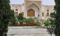 مجتمع گردشگری عمارت حاکم ساوه مجتمع گردشگری عمارت حاکم ساوه