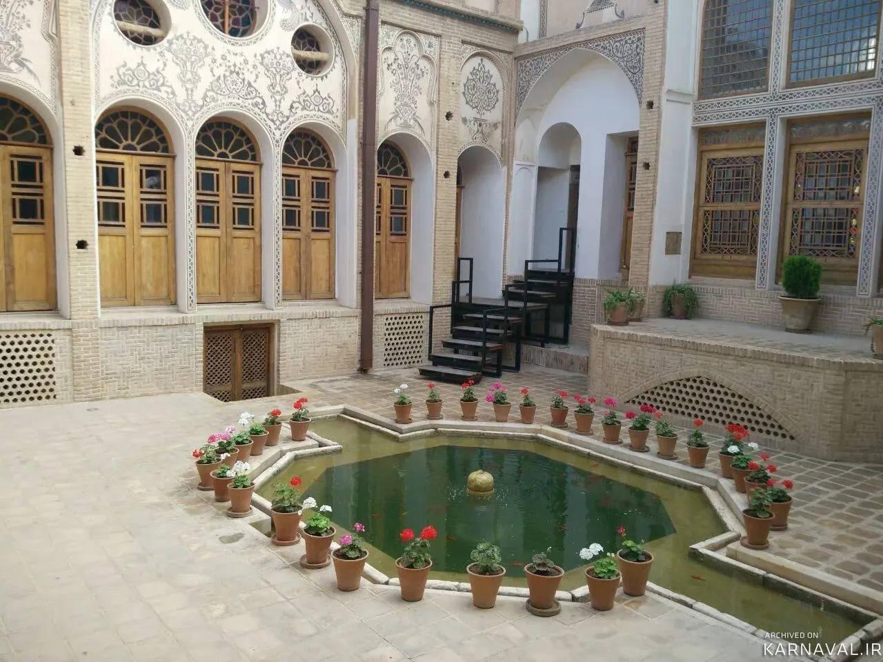 اقامتگاه سنتی عامری ها کاشان