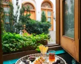 اقامتگاه سنتی قصر منشی اصفهان اقامتگاه سنتی قصر منشی اصفهان