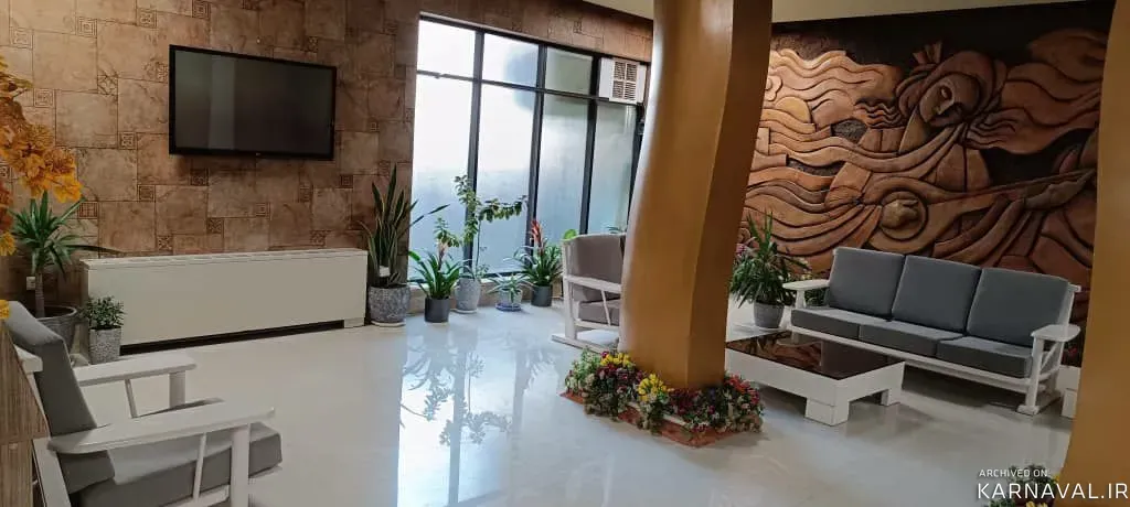 https://media.karnaval.ir/uploads/2024/10/94366.webp