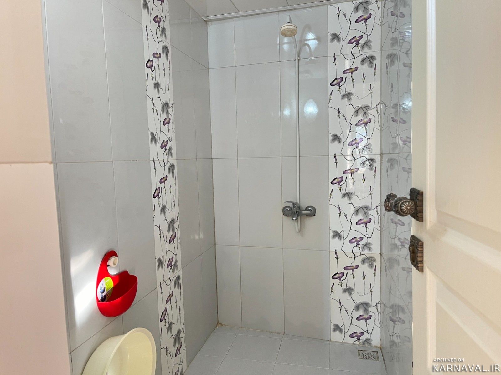 https://media.karnaval.ir/uploads/2024/10/house-63096-2024-10-27-08-24-52-268a3104809d5ccc33cbf395fbe2379f7883370e-894052.jpg