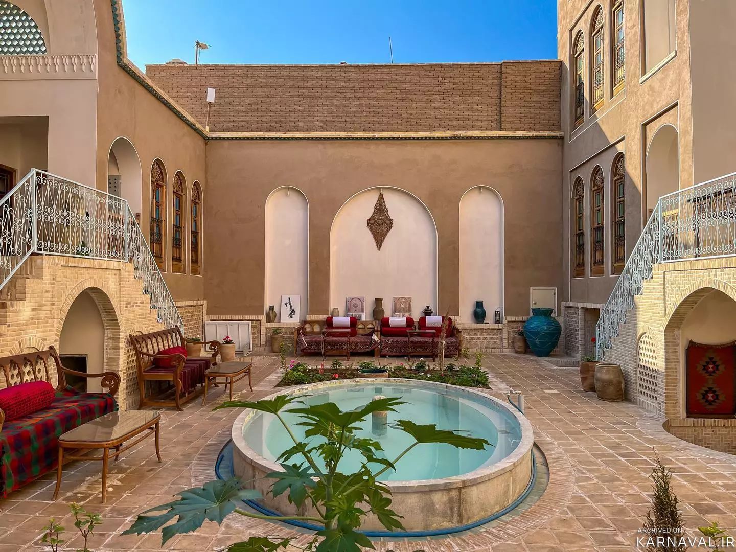 هتل خانه ادیب کاشان