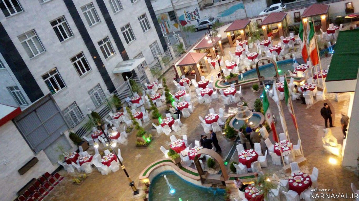 https://media.karnaval.ir/uploads/2024/12/10876.jpeg