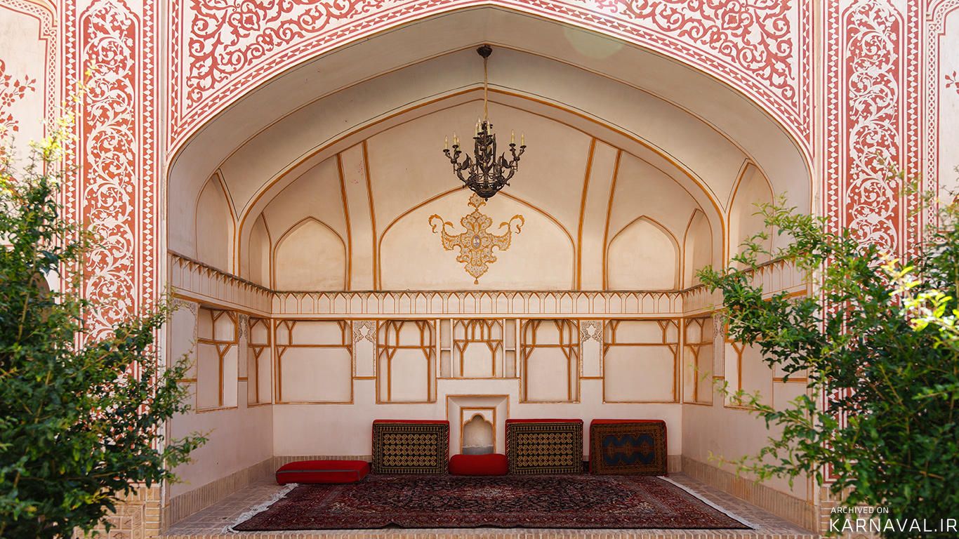 هتل مهینستان راهب کاشان