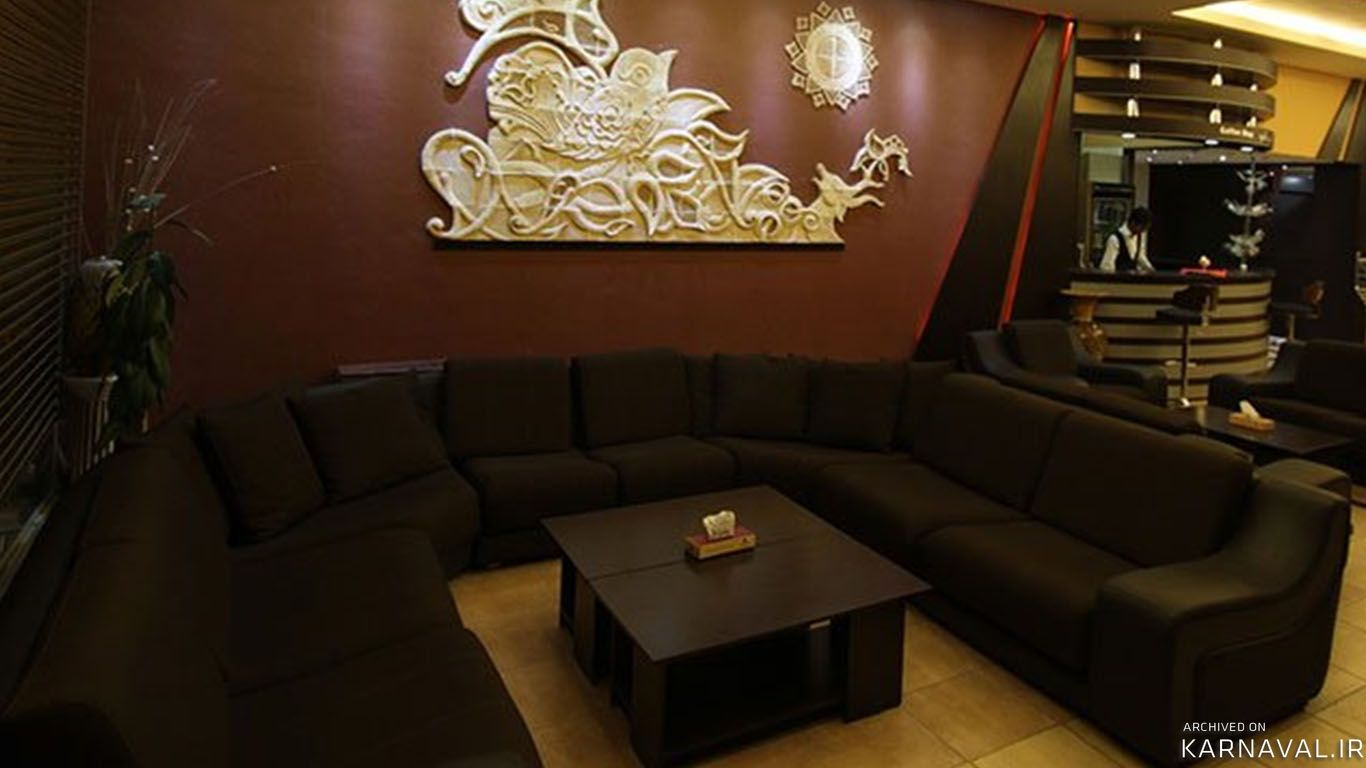 https://media.karnaval.ir/uploads/2024/12/3467.jpg
