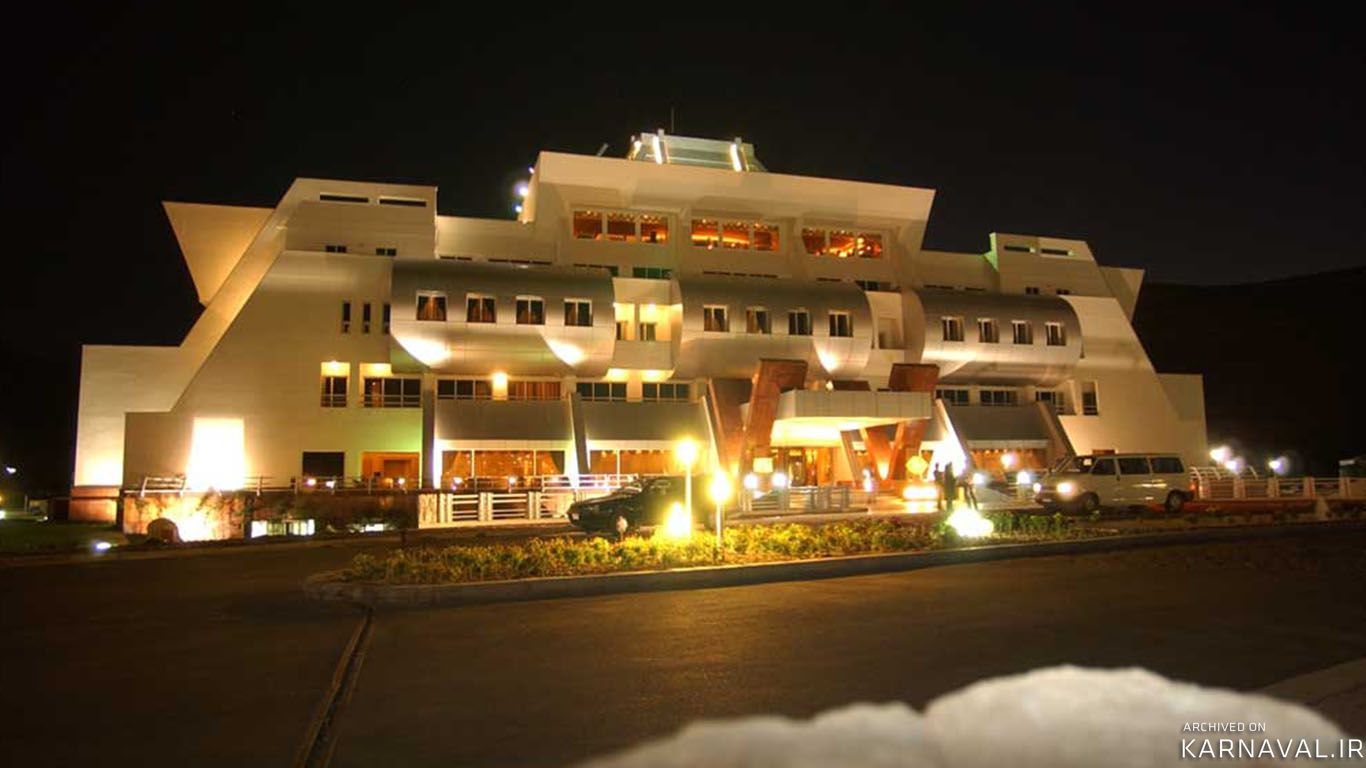 https://media.karnaval.ir/uploads/2024/12/3638.jpg