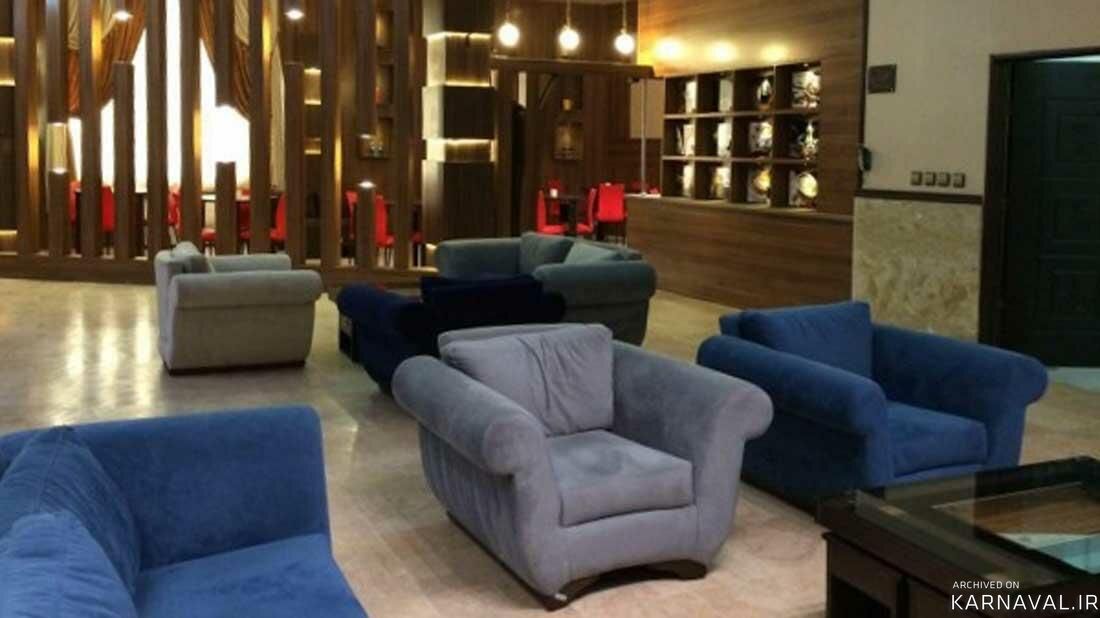 https://media.karnaval.ir/uploads/2024/12/36909.jpeg