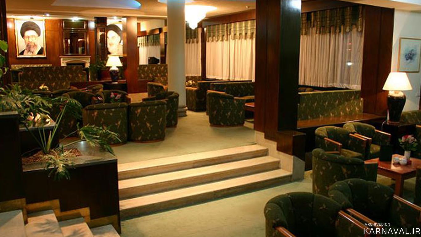 https://media.karnaval.ir/uploads/2024/12/3748.jpg