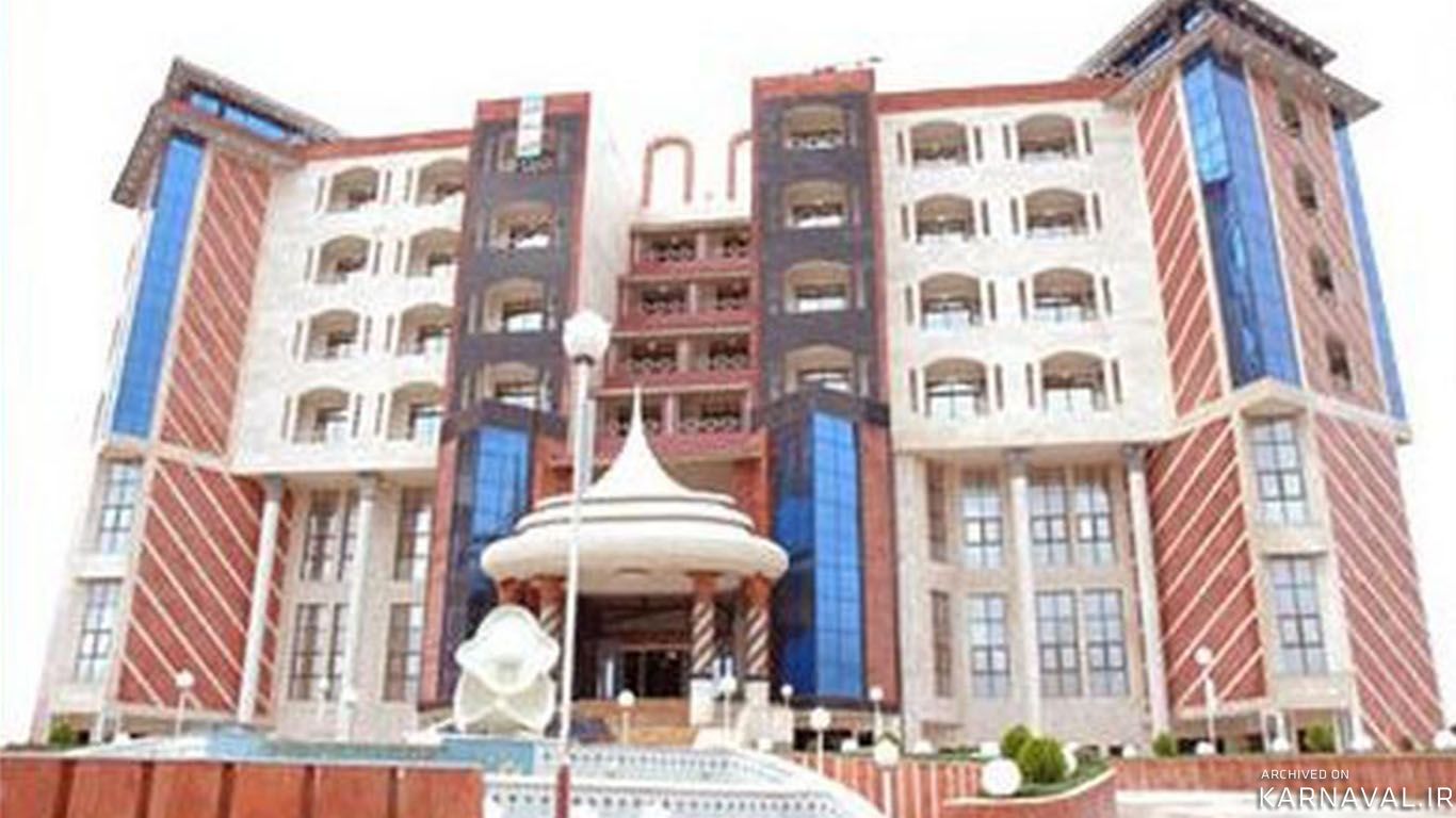 https://media.karnaval.ir/uploads/2024/12/3791.jpg