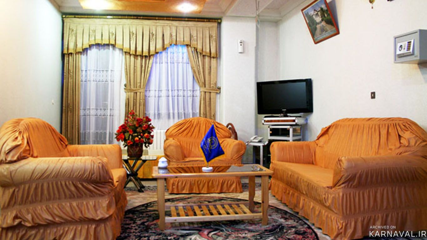 https://media.karnaval.ir/uploads/2024/12/4179.jpg